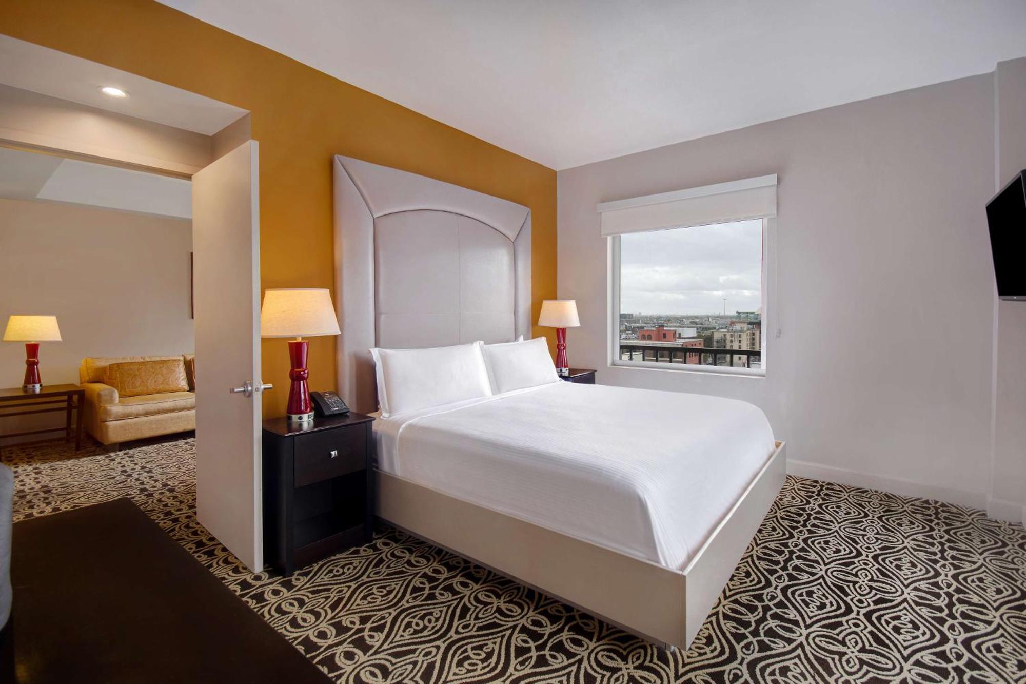 The Sam Houston Hotel, Curio Collection By Hilton Εξωτερικό φωτογραφία